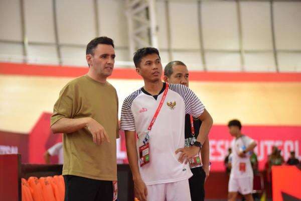 FFI Tunjuk Amril Daulay sebagai Asisten Pelatih Timnas Futsal Indonesia dan Anggota Direktorat Teknik FFI Tunjuk Amril Daulay sebagai Asisten Pelatih Timnas Futsal Indonesia dan Anggota Direktorat Teknik