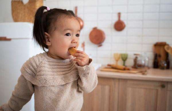 3 Trik agar Anak Tidak Jadi Pemalu 3 Trik agar Anak Tidak Jadi Pemalu