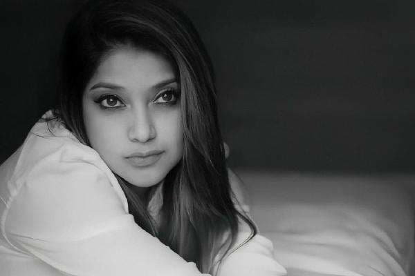 Anak sudah Dewasa, Sarah Azhari Ogah Tambah Momongan Anak sudah Dewasa, Sarah Azhari Ogah Tambah Momongan