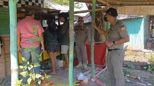 Miris, Belasan Anak Jalanan Terjaring Razia di Suramadu, 4 Orang Pasangan Kumpul Kebo Miris, Belasan Anak Jalanan Terjaring Razia di Suramadu, 4 Orang Pasangan Kumpul Kebo