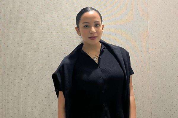 Angel Pieters Bahagia Jalani Peran sebagai Ibu, Menangis Haru saat Pertama Kali Dipanggil Mama Angel Pieters Bahagia Jalani Peran sebagai Ibu, Menangis Haru saat Pertama Kali Dipanggil Mama