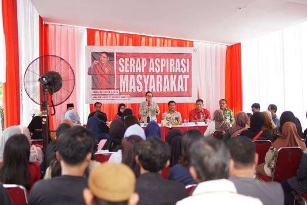 Anggota DPRD DKI Chicha Koeswoyo Serahkan Bantuan Alkes ke Posbindu Gandaria Selatan Anggota DPRD DKI Chicha Koeswoyo Serahkan Bantuan Alkes ke Posbindu Gandaria Selatan