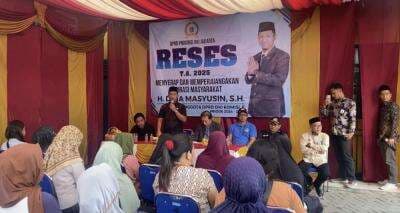 Anggota DPRD dari Partai Perindo Blusukan ke Rawa Buaya Serap Aspirasi Warga Anggota DPRD dari Partai Perindo Blusukan ke Rawa Buaya Serap Aspirasi Warga