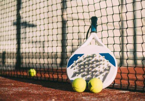 Apa Itu Padel dan Cara Bermainnya, Olahraga Sedang Naik Daun di Kalangan Gen Z Apa Itu Padel dan Cara Bermainnya, Olahraga Sedang Naik Daun di Kalangan Gen Z