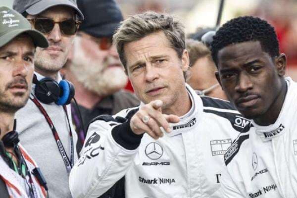 Apakah Brad Pitt Mengendarai Mobil Balap Sungguhan di Film F1? Apakah Brad Pitt Mengendarai Mobil Balap Sungguhan di Film F1?