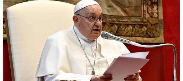 Apakah Paus Fransiskus Pimpinan Gereja Katolik Digaji? Ini Jawabannya Apakah Paus Fransiskus Pimpinan Gereja Katolik Digaji? Ini Jawabannya