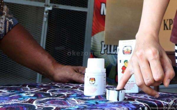 Apakah Wudhu dan Sholat Sah dengan Tinta Pemilu Menempel di Jari? Apakah Wudhu dan Sholat Sah dengan Tinta Pemilu Menempel di Jari?