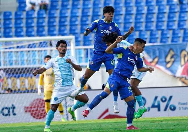 Hasil Arema FC vs PSBS Biak di Super League 2025-2026: Dalberto Hattrick, Singo Edan Menang 4-1! Hasil Arema FC vs PSBS Biak di Super League 2025-2026: Dalberto Hattrick, Singo Edan Menang 4-1!