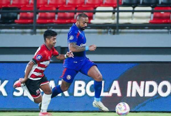 Hasil Arema FC vs Madura United di Liga 1 2024-2025: Singo Edan Tumbang 0-1 Hasil Arema FC vs Madura United di Liga 1 2024-2025: Singo Edan Tumbang 0-1
