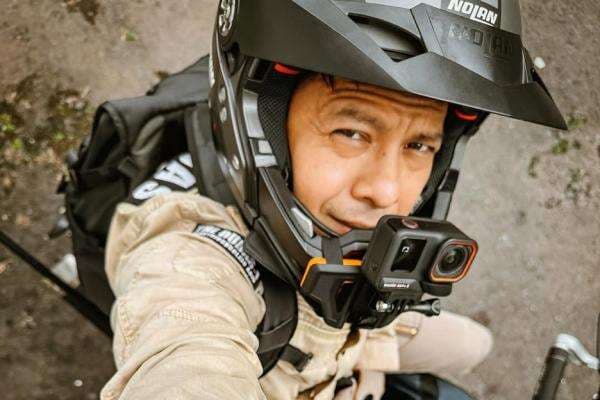 Ariel NOAH Mudik ke Bandung Naik Motor: Hati-hati di Jalan Semuanya Ariel NOAH Mudik ke Bandung Naik Motor: Hati-hati di Jalan Semuanya