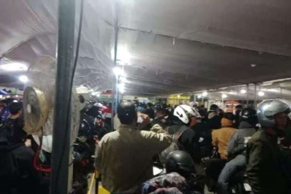 Arus Mudik Lebaran ke Sumatera, Pemotor Mulai Padati Pelabuhan Ciwandan Banten Arus Mudik Lebaran ke Sumatera, Pemotor Mulai Padati Pelabuhan Ciwandan Banten