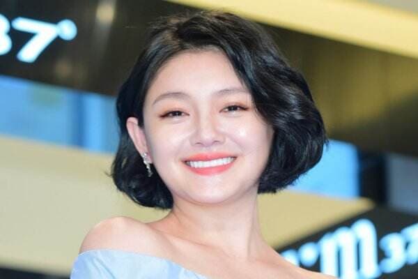 Aset Barbie Hsu Mendadak Hilang, Keluarga Diduga Lelang Perhiasan Diam-diam Aset Barbie Hsu Mendadak Hilang, Keluarga Diduga Lelang Perhiasan Diam-diam