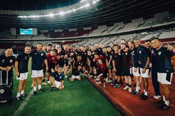 Asisten Patrick Kluivert Beri Pesan Menyentuh jelang Timnas Indonesia vs Bahrain Asisten Patrick Kluivert Beri Pesan Menyentuh jelang Timnas Indonesia vs Bahrain