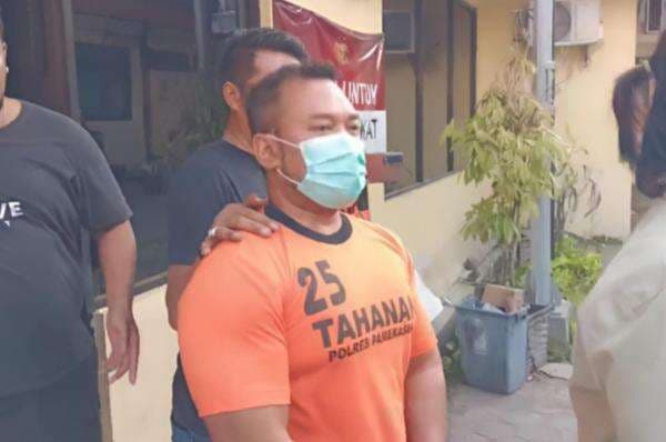 Aniaya Kurir COD, ASN Guru TK Dijerat Pasal Berlapis Aniaya Kurir COD, ASN Guru TK Dijerat Pasal Berlapis