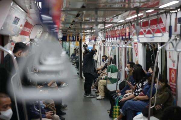 Aturan ASN Jakarta Wajib Naik Transportasi Umum Tiap Rabu Diperketat, Melanggar Dinyatakan Absen Aturan ASN Jakarta Wajib Naik Transportasi Umum Tiap Rabu Diperketat, Melanggar Dinyatakan Absen