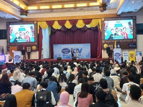 Keseruan Ribuan Anak Muda Solo Ikut Audisi Indonesian Idol Season XIV 2025 Keseruan Ribuan Anak Muda Solo Ikut Audisi Indonesian Idol Season XIV 2025