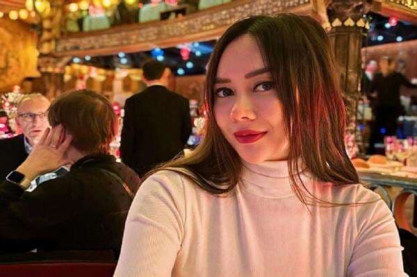 Aura Kasih Curhat Gak Bisa Nahan Rindu, Punya Pacar Baru? Aura Kasih Curhat Gak Bisa Nahan Rindu, Punya Pacar Baru?