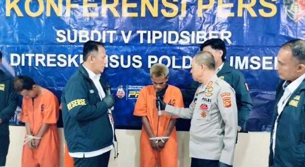 Ayah dan Anak Kompak Menjual Video Porno di Media Sosial Ayah dan Anak Kompak Menjual Video Porno di Media Sosial