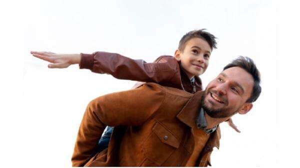 Peran Penting Ayah di Hari Pertama Sekolah Anak Peran Penting Ayah di Hari Pertama Sekolah Anak