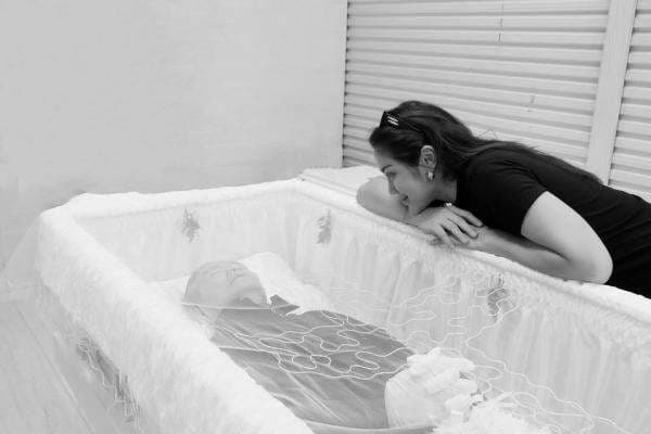 Jessica Iskandar Kenang Momen Bersama Mendiang Ayahnya: Aku Anak yang Paling Disayang Jessica Iskandar Kenang Momen Bersama Mendiang Ayahnya: Aku Anak yang Paling Disayang