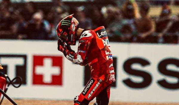 Ayah Jorge Lorenzo Sentil Francesco Bagnaia: Semakin Hancur tapi Bukan Salah Motor! Ayah Jorge Lorenzo Sentil Francesco Bagnaia: Semakin Hancur tapi Bukan Salah Motor!