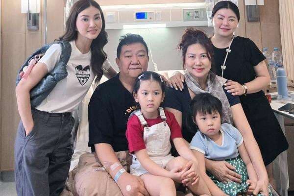 Ayahnya sempat Masuk ICU sebelum Meninggal Dunia, Sarwendah: Baru Kemarin Ngobrol Ayahnya sempat Masuk ICU sebelum Meninggal Dunia, Sarwendah: Baru Kemarin Ngobrol