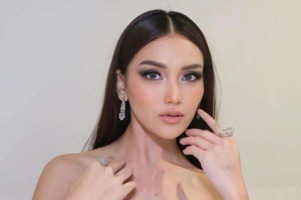 Ayu Ting Ting Kenang Kebaikan Mpok Alpa: Dia Baik Banget Ayu Ting Ting Kenang Kebaikan Mpok Alpa: Dia Baik Banget