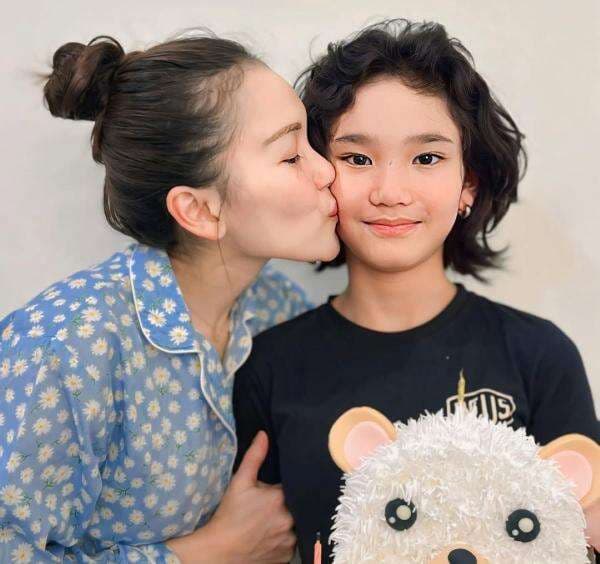 Ayu Ting Ting Ungkap Perubahan Bilqis yang Beranjak Remaja, Ada Sikapnya yang Bikin Kesal Ayu Ting Ting Ungkap Perubahan Bilqis yang Beranjak Remaja, Ada Sikapnya yang Bikin Kesal