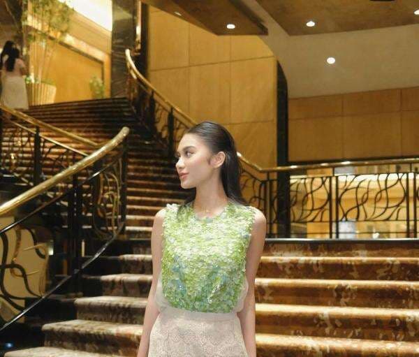 Riwayat Pendidikan Azizah Salsha, Ternyata Sempat Tercatat sebagai Mahasiswa Hukum Trisakti Riwayat Pendidikan Azizah Salsha, Ternyata Sempat Tercatat sebagai Mahasiswa Hukum Trisakti