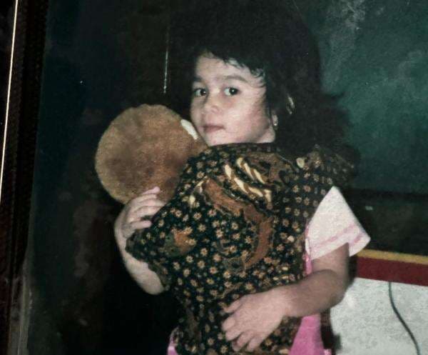 10 Potret Gemas Masa Kecil Azizah Salsha, Mulai dari Hobi Ngemut hingga Diurut 10 Potret Gemas Masa Kecil Azizah Salsha, Mulai dari Hobi Ngemut hingga Diurut