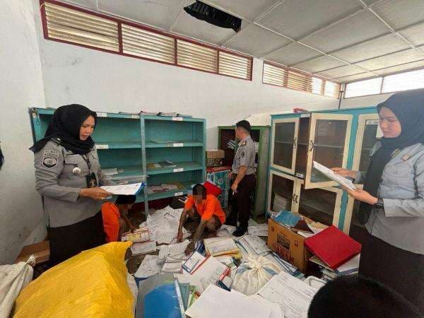 Optimalkan Tata Kelola Administrasi, Lapas Polewali Lakukan Penataan Arsip Inaktif Optimalkan Tata Kelola Administrasi, Lapas Polewali Lakukan Penataan Arsip Inaktif