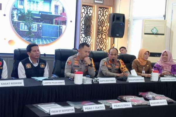 Fakta Mencengangkan Anak Bunuh Ibu Kandung di Medan, Polisi Ungkap Hal Ini Fakta Mencengangkan Anak Bunuh Ibu Kandung di Medan, Polisi Ungkap Hal Ini