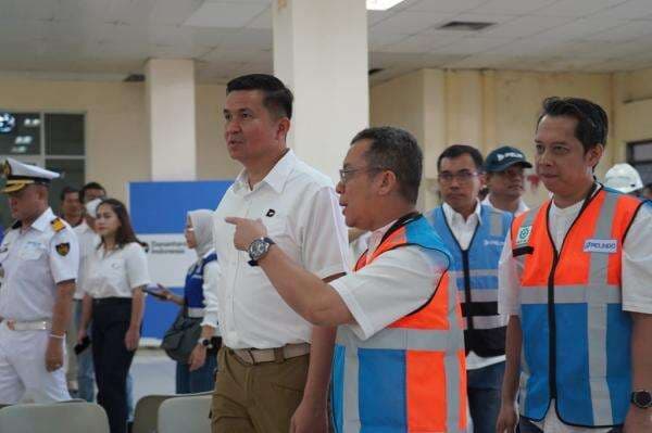 Pelindo Terima Kunjungan Danantara, Tegaskan Kesiapan Layani Angkutan Nataru Pelindo Terima Kunjungan Danantara, Tegaskan Kesiapan Layani Angkutan Nataru