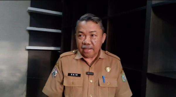 Warga Protes dengan Tanam Pisang, Begini Tanggapan Sekda Pasangkayu Warga Protes dengan Tanam Pisang, Begini Tanggapan Sekda Pasangkayu