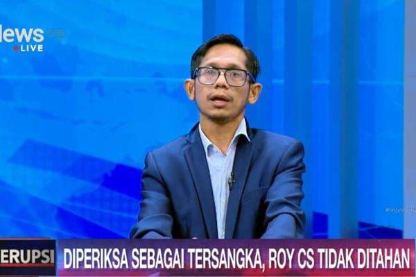 Waketum Projo Sebut Roy Suryo Cs Kerahkan Segala Upaya agar Ijazah Jokowi Palsu Waketum Projo Sebut Roy Suryo Cs Kerahkan Segala Upaya agar Ijazah Jokowi Palsu