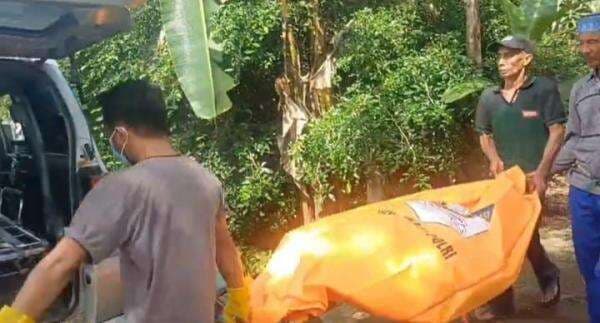 Warga Pangkep digegerkan Penemuan Mayat dalam Kondisi Membusuk Warga Pangkep digegerkan Penemuan Mayat dalam Kondisi Membusuk