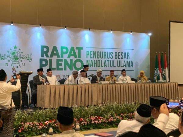 PBNU Rapat Pleno Tunjuk Pengganti Gus Yahya, Diawali Doa untuk Korban Bencana Sumatera PBNU Rapat Pleno Tunjuk Pengganti Gus Yahya, Diawali Doa untuk Korban Bencana Sumatera