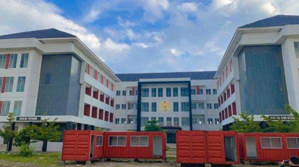 Kurang Ruang Kelas, Mahasiswa Unsika Belajar Didalam Kontainer, Habiskan Anggaran Rp5 Miliar Kurang Ruang Kelas, Mahasiswa Unsika Belajar Didalam Kontainer, Habiskan Anggaran Rp5 Miliar