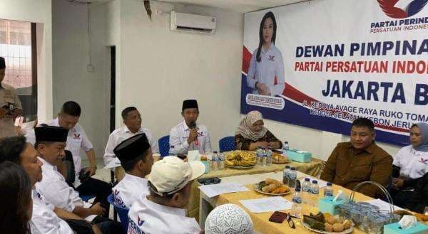 Didatangi KPUD Jakbar, Ketua DPD Perindo Jakbar: Kita Bersinergi demi Kelancaran Pemilu Mendatang Didatangi KPUD Jakbar, Ketua DPD Perindo Jakbar: Kita Bersinergi demi Kelancaran Pemilu Mendatang