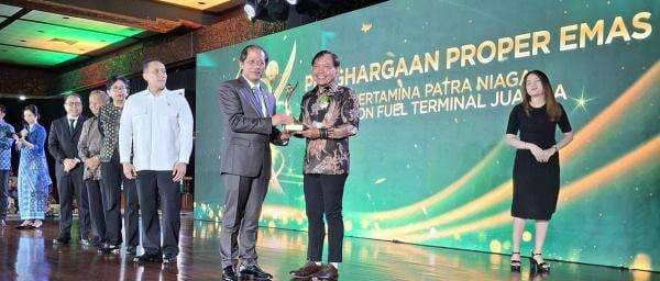 Pertamina Patra Niaga Regional Jatimbalinus Sabet Tiga Predikat EMAS PROPER 2024 Pertamina Patra Niaga Regional Jatimbalinus Sabet Tiga Predikat EMAS PROPER 2024