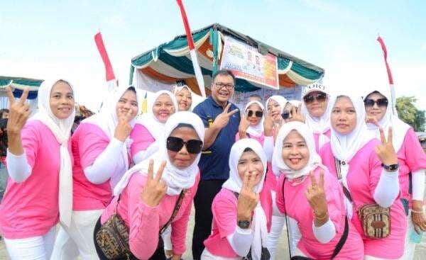 Asri Ludin Tambunan Akan Sulap Lapangan Helvetia Jadi Alun - Alun Asri Ludin Tambunan Akan Sulap Lapangan Helvetia Jadi Alun - Alun