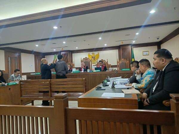 Soroti Restitusi Pajak CMNP, Hotman Paris: Kalau NCD Palsu, Kenapa Terima Pengembalian Pajak? Soroti Restitusi Pajak CMNP, Hotman Paris: Kalau NCD Palsu, Kenapa Terima Pengembalian Pajak?