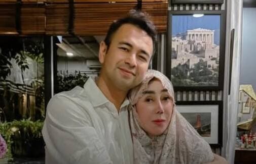 Nama Raffi Ahmad Terseret Kasus Bea Cukai, Amy Qanita Beri Pesan Menyentuh soal Memaafkan Nama Raffi Ahmad Terseret Kasus Bea Cukai, Amy Qanita Beri Pesan Menyentuh soal Memaafkan
