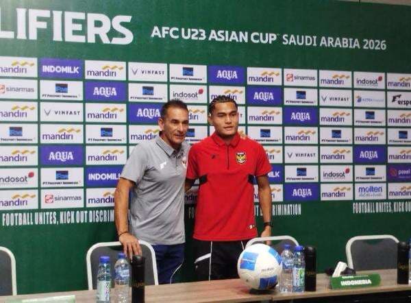 Gerald Vanenburg Beri Peringatan ke Rafael Struick Cs Jelang Timnas Indonesia U-23 vs Laos U-23 Gerald Vanenburg Beri Peringatan ke Rafael Struick Cs Jelang Timnas Indonesia U-23 vs Laos U-23