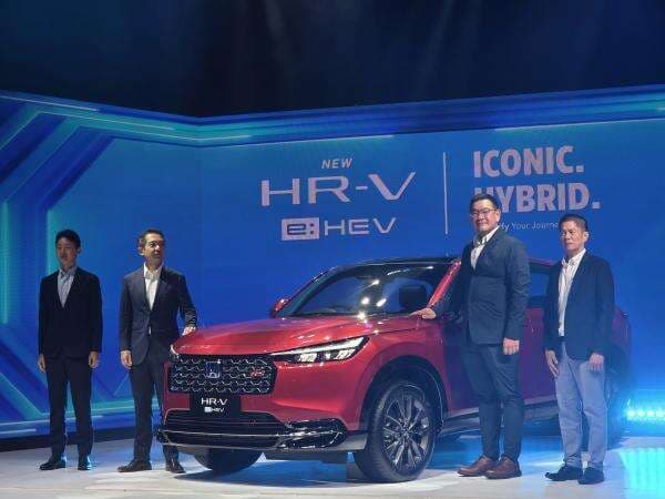 Babak Baru Sang Ikon SUV Kompak: Honda HR-V Lahir Kembali dengan Jantung Hybrid, Bye-bye Mesin Turbo! Babak Baru Sang Ikon SUV Kompak: Honda HR-V Lahir Kembali dengan Jantung Hybrid, Bye-bye Mesin Turbo!