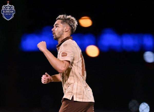 Sandy Walsh Masuk Starting XI Terbaik Liga Thailand, Usai Gacor Cetak Gol Debut untuk Buriram United Sandy Walsh Masuk Starting XI Terbaik Liga Thailand, Usai Gacor Cetak Gol Debut untuk Buriram United