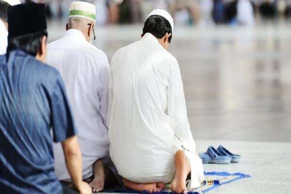 Bacaan Bilal Tarawih 11 Rakaat Latin Saja Lengkap dengan Jawaban Jemaah Bacaan Bilal Tarawih 11 Rakaat Latin Saja Lengkap dengan Jawaban Jemaah