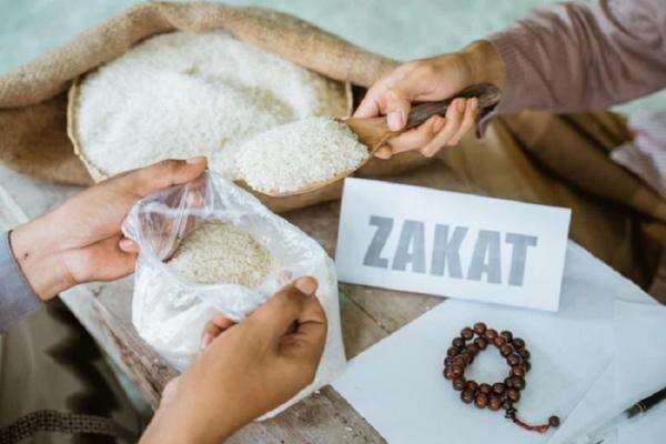 Bacaan Niat Zakat Fitrah Beserta Tata Caranya Bahasa Arab, Latin dan Artinya Bacaan Niat Zakat Fitrah Beserta Tata Caranya Bahasa Arab, Latin dan Artinya