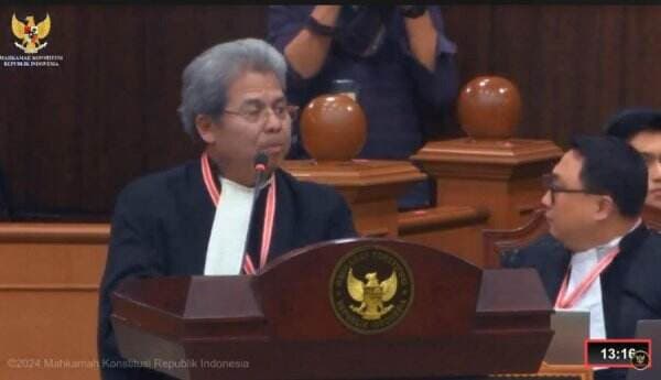 Bacakan Petitum, Todung Mulya Lubis Minta MK Diskualifikasi Prabowo-Gibran sebagai Peserta Pilpres