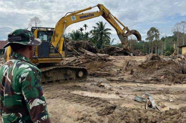 Pulihkan Tapanuli Selatan, Prajurit Petarung Marinir Disebar ke Berbagai Titik Pulihkan Tapanuli Selatan, Prajurit Petarung Marinir Disebar ke Berbagai Titik